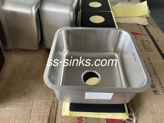 40*40cm Carré Single Bowl Undermount Eau de Javel facile à installer pour le cabinet