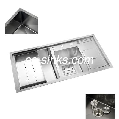 Évier de cuisine fait à la main avec égouttoir La solution ultime de crépine de sol de salle de bain